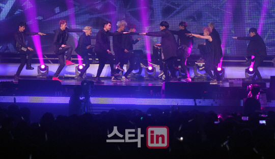 엑소 '중독' 쇼케이스                                                                                                                                                                    