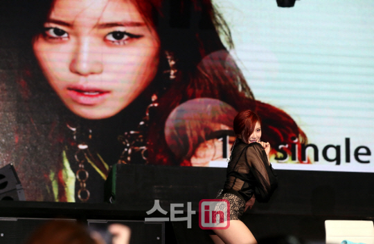 전효성 '이 춤이 포인트예요'                                                                                                                                                             