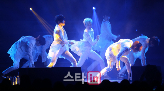 인피니트, 7인의 로맨티스트로 컴백                                                                                                                                                                 