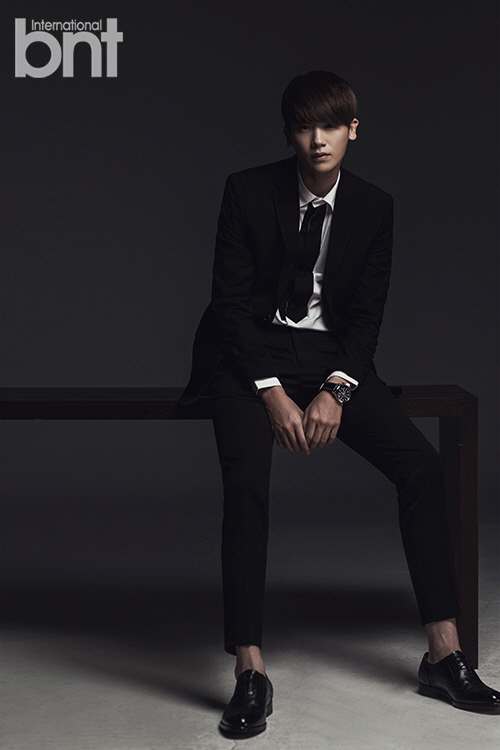 "아기병사 맞아?" 박형식, 상남자 냄새 물씬                                                                                                                                               