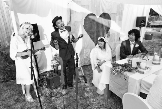  이효리-이상순 결혼, 2번째 축가 `스티브-요니 부부`                                                                                                                                                