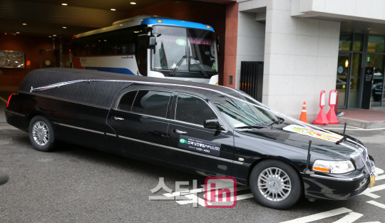 故 유채영 발인 '편히 잠드소서'                                                                                                                                                          