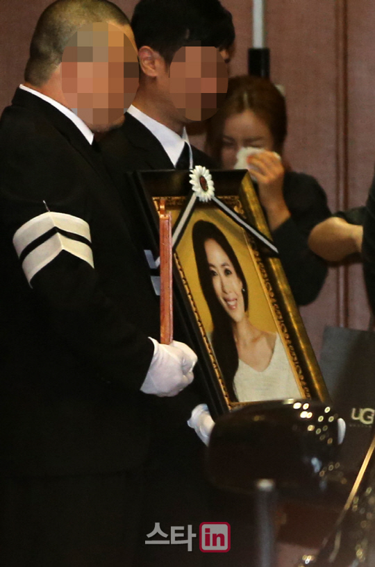 故 유채영 발인, '아픔없는 곳에서 편히 쉬시길'                                                                                                                                           