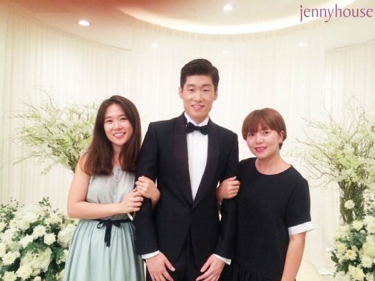  `새신랑` 박지성, 포마드 헤어 눈길                                                                                                                                                                