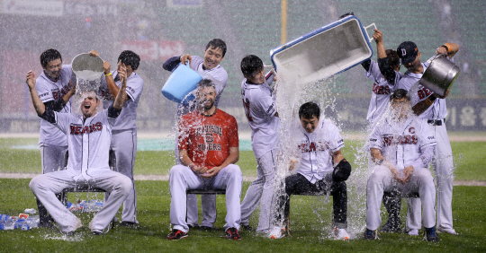  우천 취소 세리머니                                                                                                                                                                               