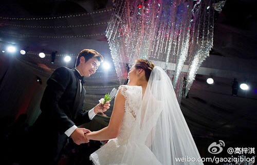  채림♡가오쯔치, 결혼식 사진 '로맨틱 분위기'                                                                                                                                            