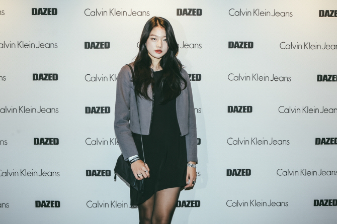 최아라, 군살 없는 무결점 각선미                                                                                                                                                                   