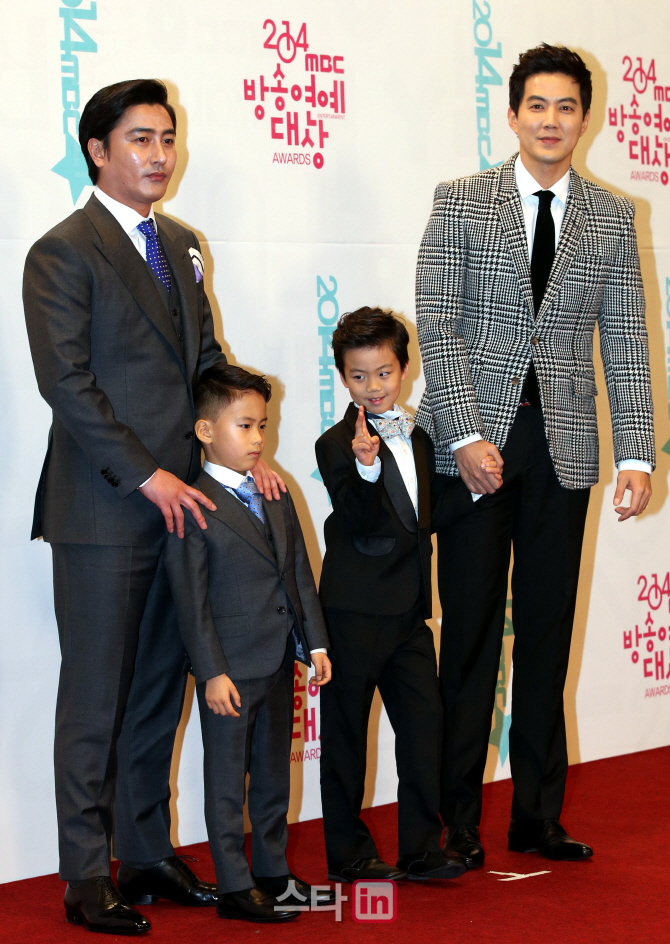 안정환-리환-류진-임찬형 '아빠 여긴 어디야?'                                                                                                                                             