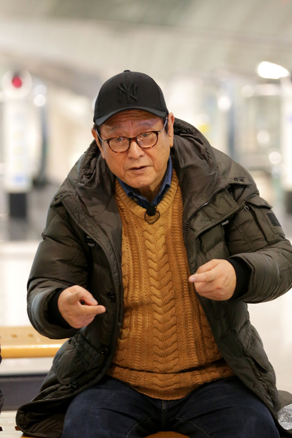  `꽃보다 할배` 박근형, 손짓부터 눈빛까지 진지한 모습                                                                                                                                              