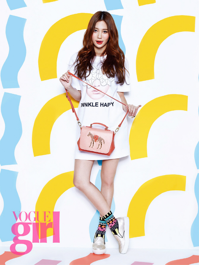  걸스데이 유라, 귀엽게 '혀 빼꼼'                                                                                                                                                        