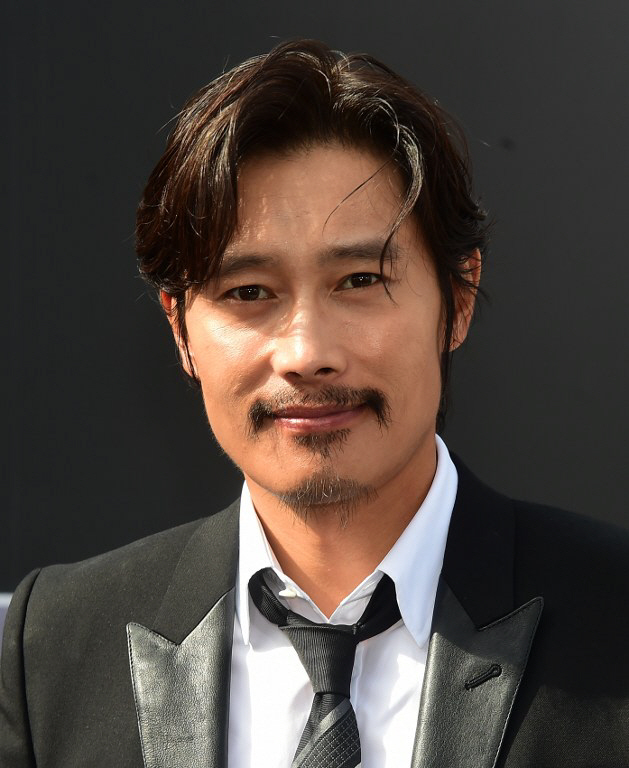 포토] 이병헌, 긴 수염과 아련한 눈빛.. `T-1000 맞아?`