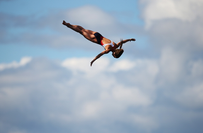한 마리의 새처럼~                                                                                                                                                                                 