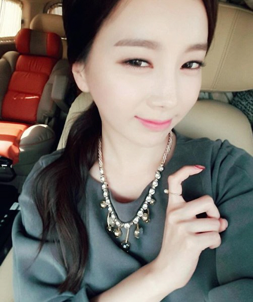 한소영, 게슴츠레 뜬 눈 '그래도 매력적'                                                                                                                                                  