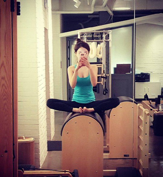 '화려한 유혹' 한소영, 필라테스 하며 드러낸 몸매                                                                                                                                         