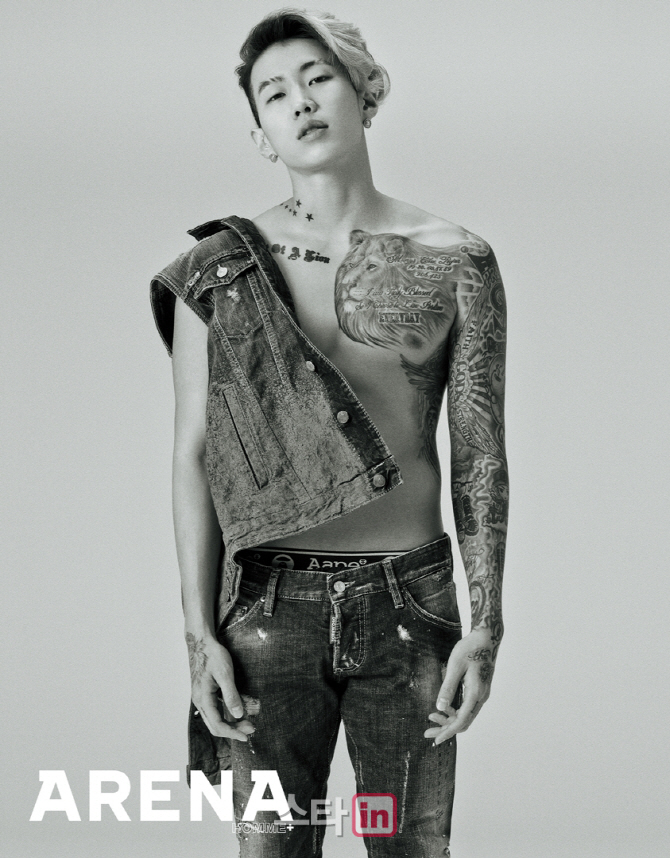 박재범, 과감한 상의 탈의로 드러난 화려한 타투                                                                                                                                                           