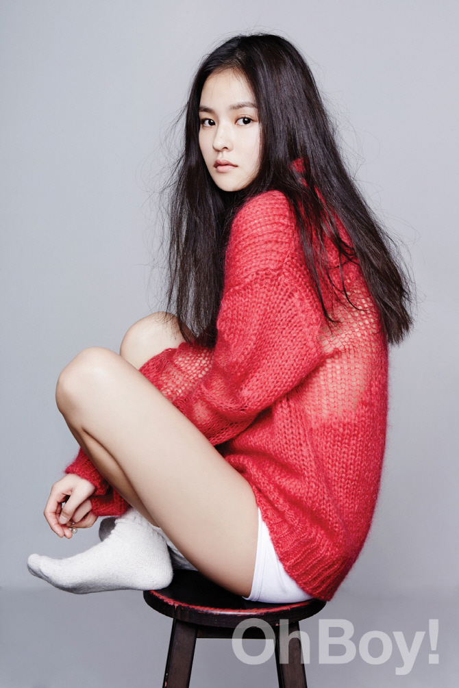 김윤혜, `신비 + 몽환`의 결정체.. 오보이(ohBoy!) 화보 공개                                                                                                                                               