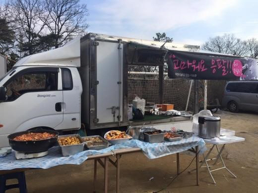 이승환 '응팔'에 밥차 선물 "보은입니다"