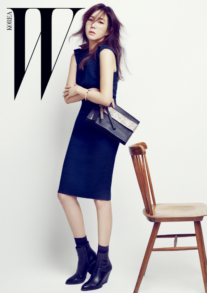 이지아, 가녀린 몸매                                                                                                                                                                               