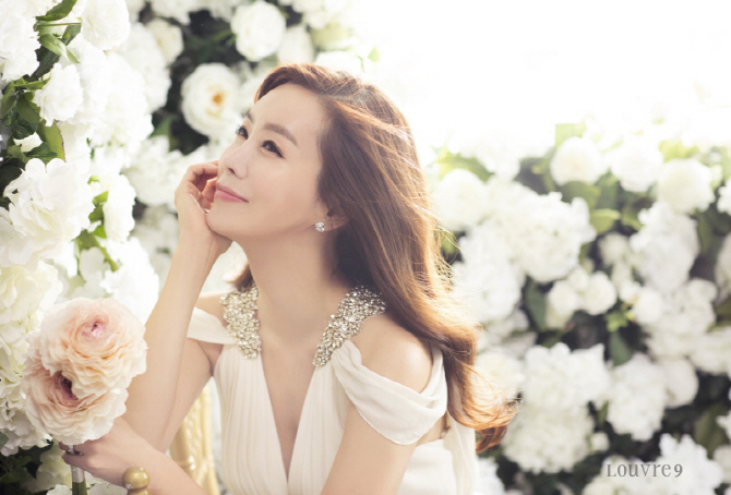  김정은 결혼..우아한 4월의 신부                                                                                                                                                                   