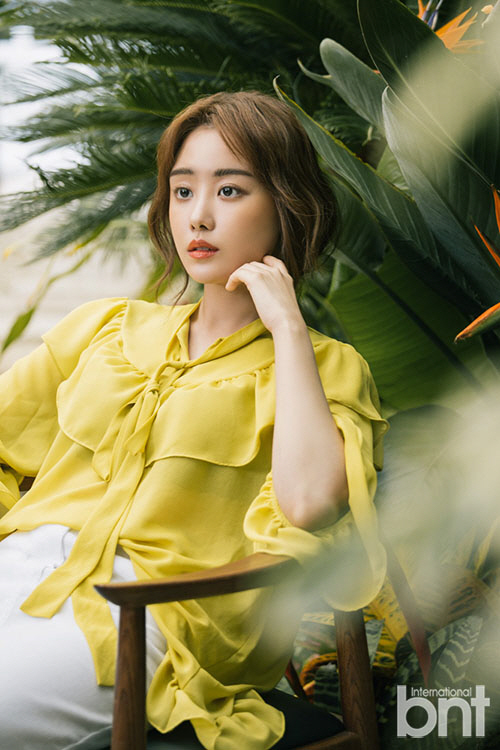 송지은, 성숙미 폴폴                                                                                                                                                                               