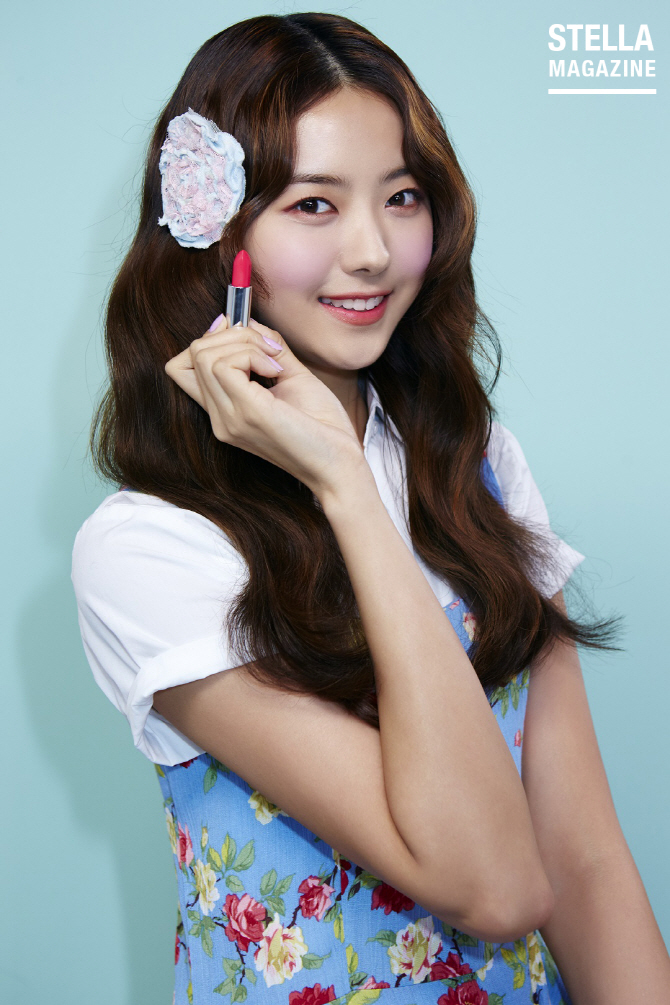 아이오아이 임나영, 스톤나영이 웃었다!                                                                                                                                                             