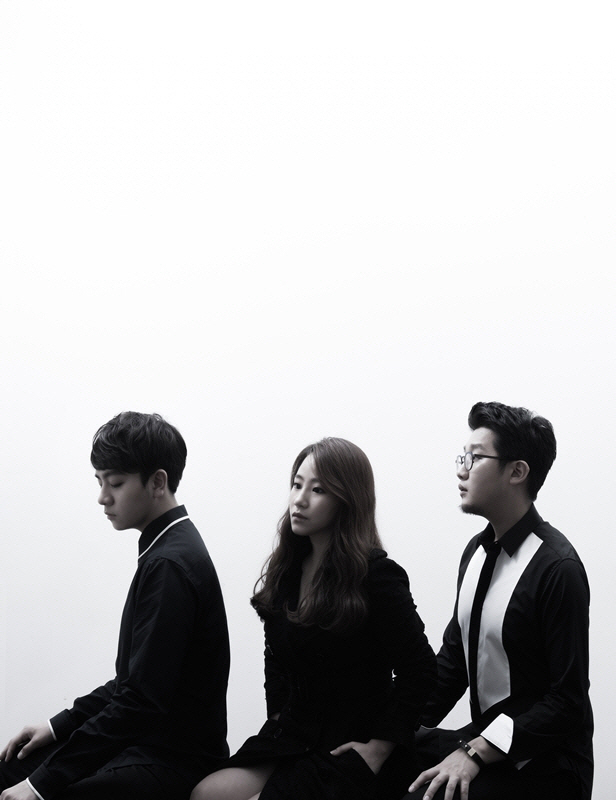 어반자카파, 새 앨범의 '대박 징후'…정체불명 목소리 녹음