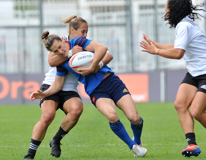 HSBC 여자 럭비, `이래도 안 줄거야?`                                                                                                                                                               