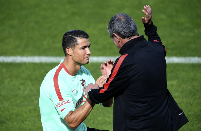  `유로 2016` 포르투갈, 감독님 다음에는 골 넣을게요                                                                                                                                                