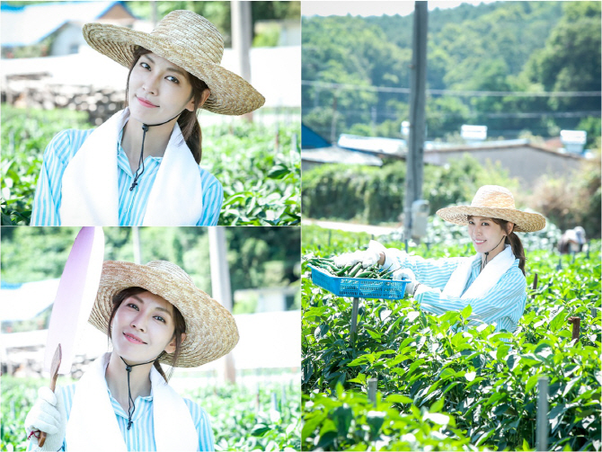 김소연 미모, 밀짚 모자도 가릴 수 없어!