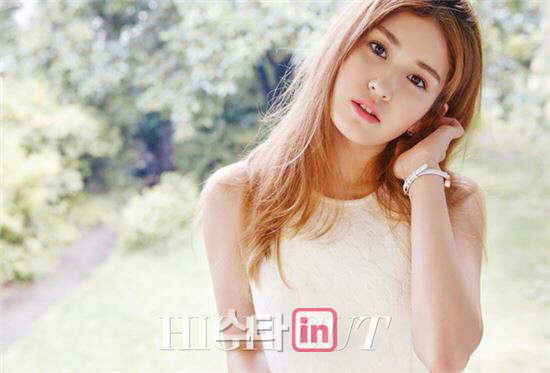 아이오아이 주결경 김도연 전소미 화보촬영 '유혹'                                                                                                                                         