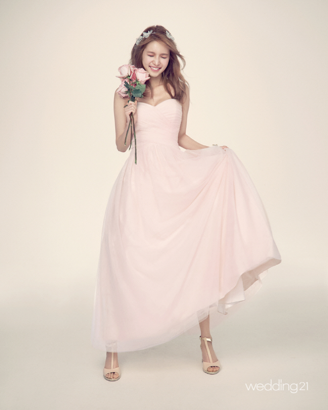 피에스타 재이, 꽃 같은 신부의 상큼한 매력                                                                                                                                                         