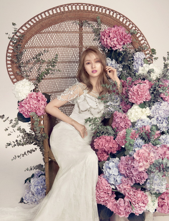 피에스타 재이, 사랑스러운 8월의 신부                                                                                                                                                              