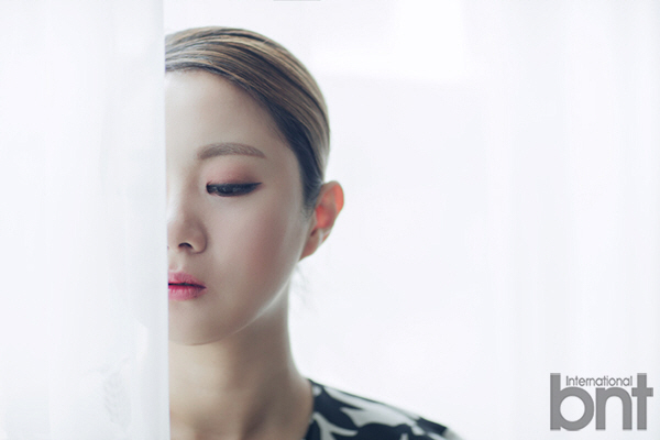 박나래 "TV 첫 출연은 '진실게임'서 고등학생 무속인 역할"                                                                                                                       