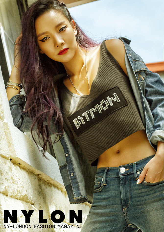 스피카 김보형, 볼륨감·복근보다 더 도발적인 아이라인                                                                                                                                                    