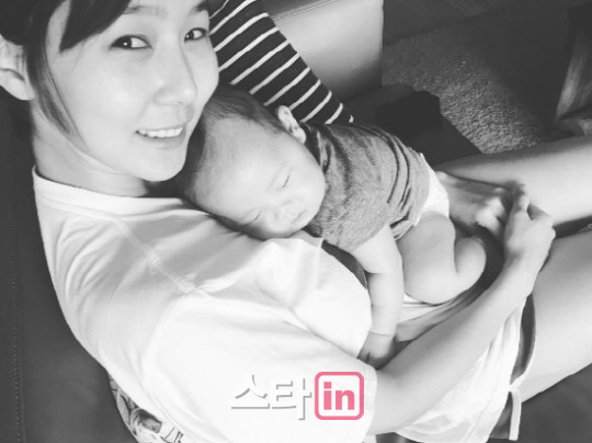 김나영, 귀요미 아들과 행복한 한때 "나는 코알라를 낳았다"