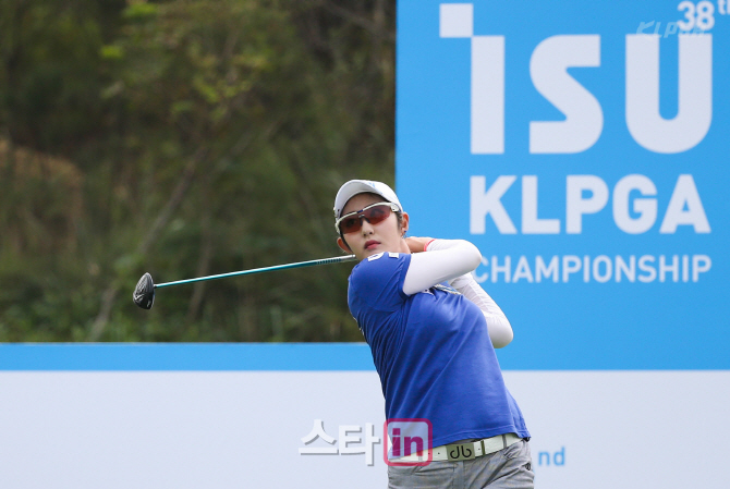 배선우, KLPGA 챔피언십 3R 공동 선두 도약.."2승은 메이저로?"