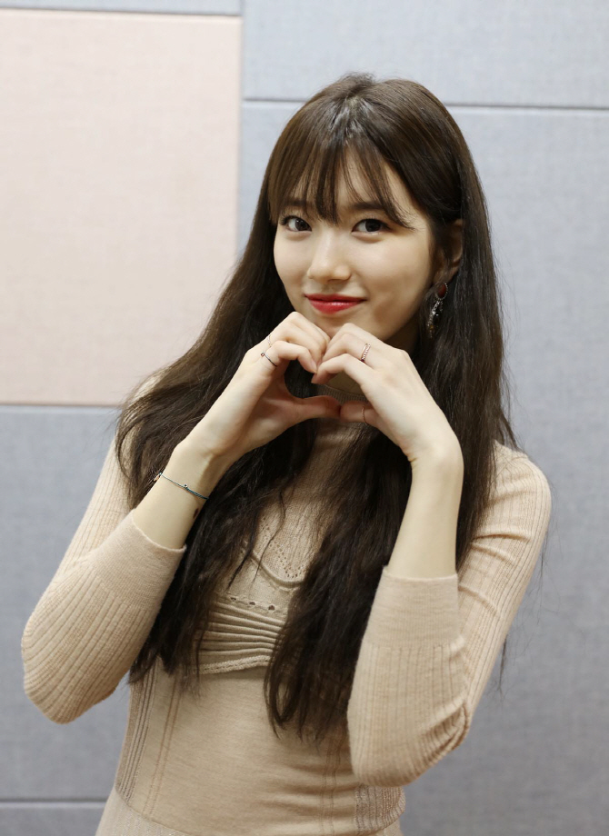수지, 데뷔 후 첫 단독팬미팅 성황리 종료                                                                                                                                                                 