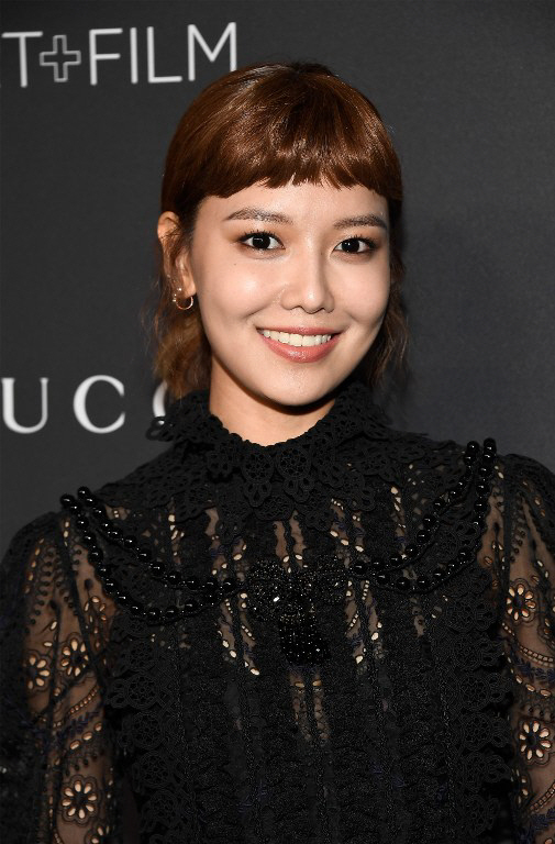  소녀시대 수영, LACMA 갈라쇼서 환한 미소                                                                                                                                                          