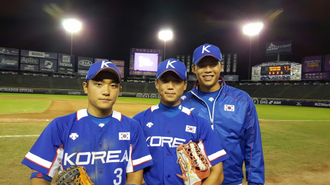 한국 U-23 야구대표팀, 개최국 멕시코 꺾고 3연승