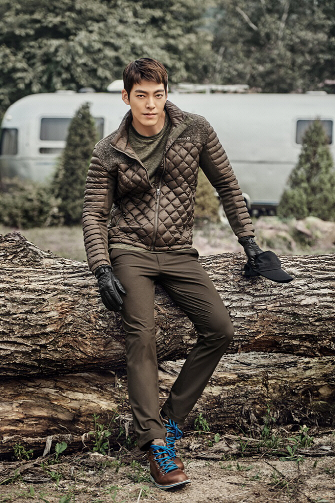 김우빈, 카리스마 눈빛                                                                                                                                                                             