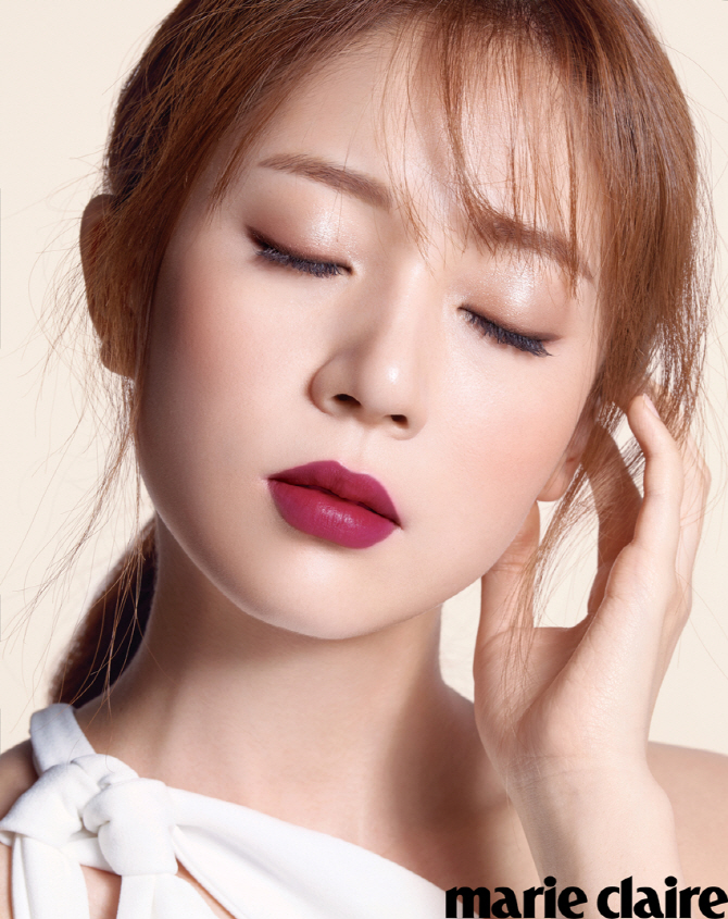 백진희, 한층 성숙해진 분위기                                                                                                                                                                      