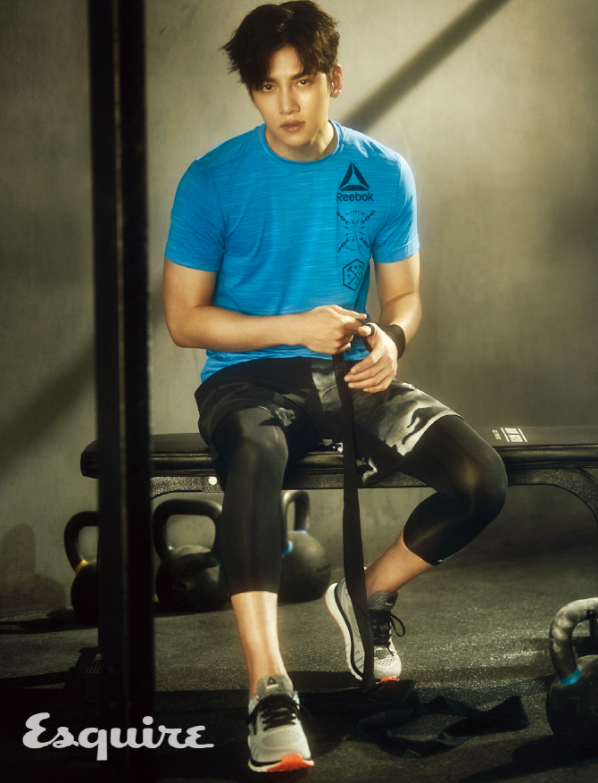 지창욱, 남성미 넘치는 피트니스 화보 공개                                                                                                                                                                