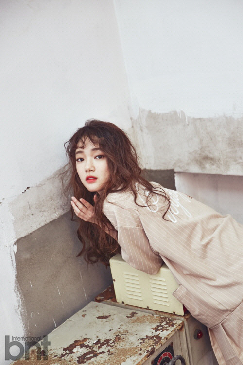 손수현 "주량 소주 한 병, 술 마시고 팬들과 소통 즐겨"                                                                                                                                    