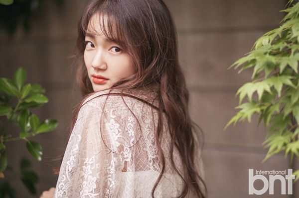 손수현 "활달한 성격 아냐, 발랄한 캐릭터 연기하면 목 아파"                                                                                                                               