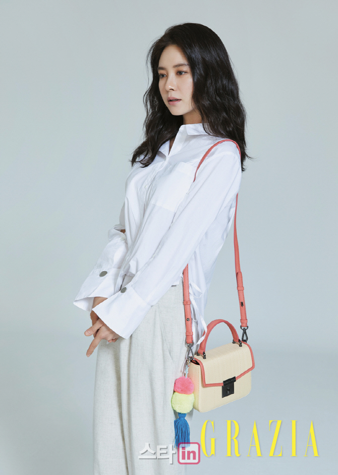 송지효, 美친 고급스러움                                                                                                                                                                                 
