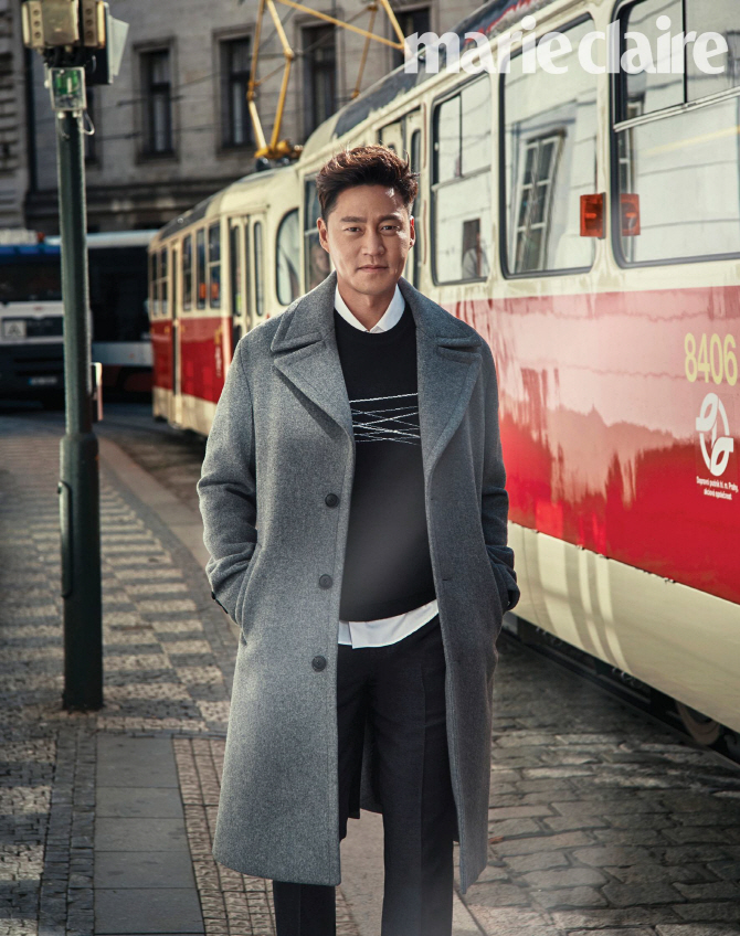  이서진 `여기는 프라하`                                                                                                                                                                           