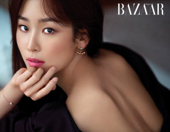 배우 서현진 2017 화보 포즈