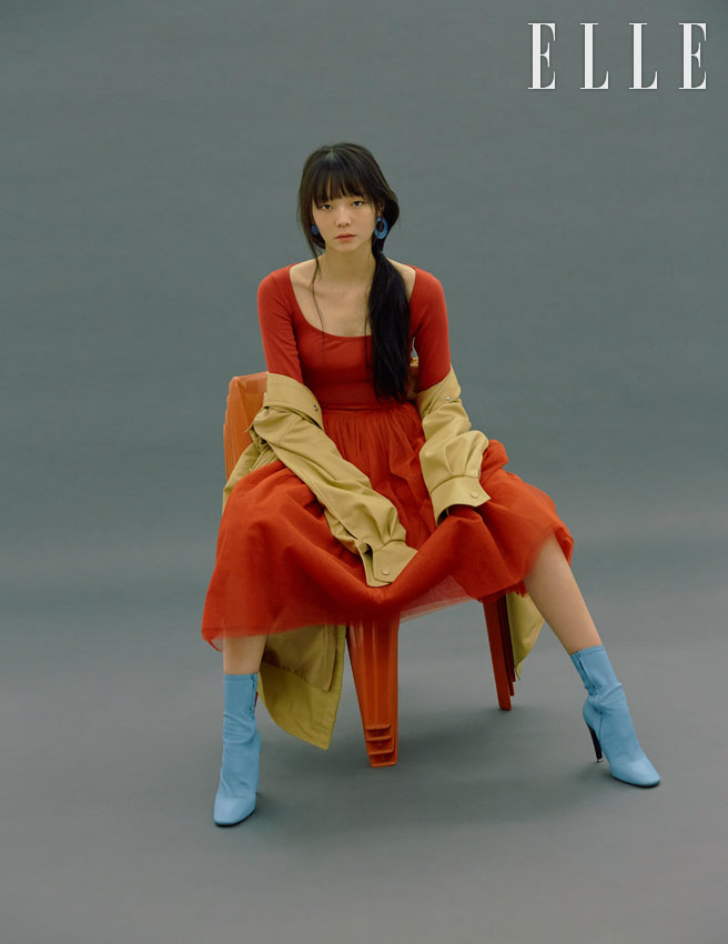 이솜, 난해한 패션의 세계                                                                                                                                                                          