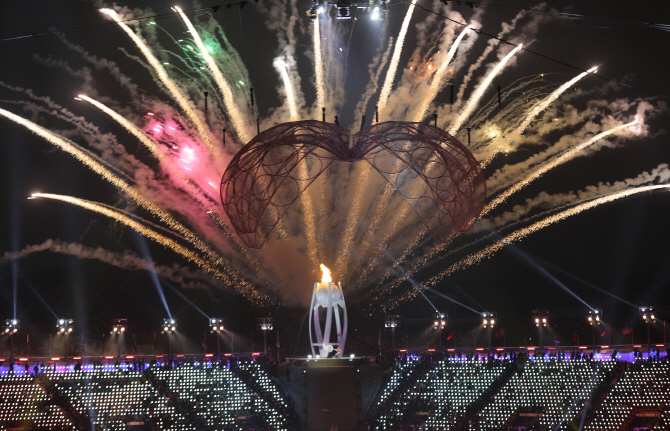 평창 패럴림픽, 감동적인 개회식과 함께 본격 개막