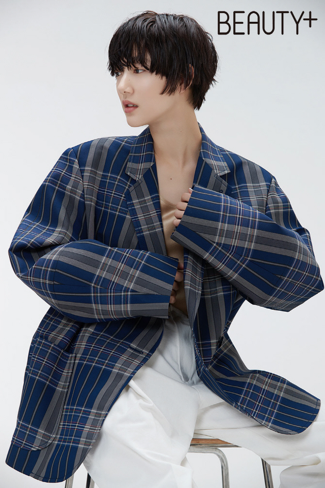 손수현, 아슬아슬한 그녀                                                                                                                                                                           